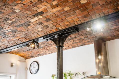 Kitchen / Lounge / Diner