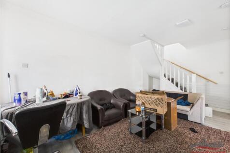 Kitchen/ Living Area