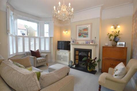 7 Park Road living room.JPG