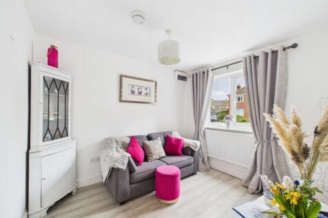 CAM02023G0-PR0126-STILL019