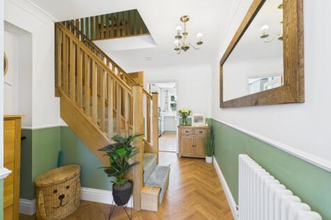 CAM02023G0-PR0161-STILL008