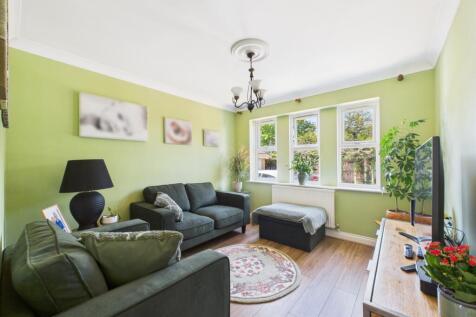 CAM02023G0-PR0161-STILL017