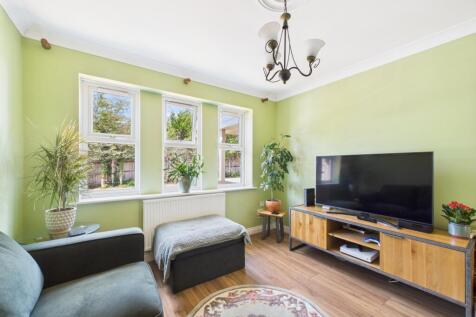 CAM02023G0-PR0161-STILL021