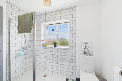 CAM02023G0-PR0161-STILL048