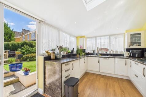 CAM02023G0-PR0161-STILL032