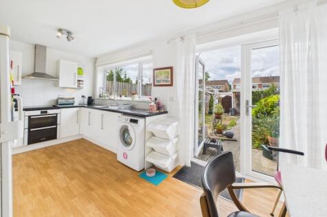 CAM02023G0-PR0167-STILL019