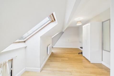 CAM02023G0-PR0187-STILL017