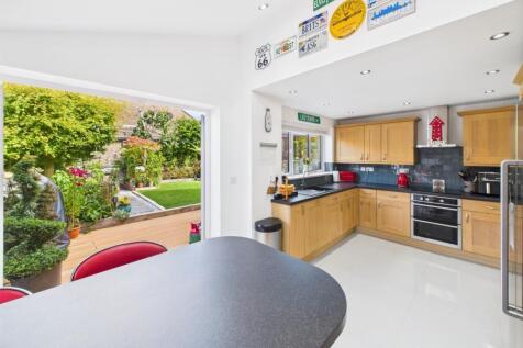 CAM02023G0-PR0149-STILL041