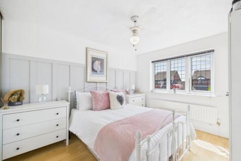 CAM02023G0-PR0149-STILL004