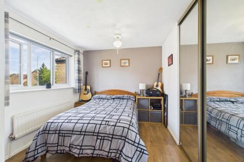 CAM02023G0-PR0149-STILL011