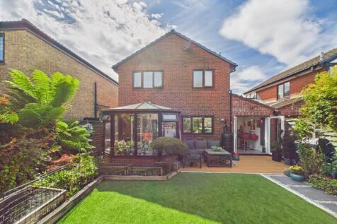 CAM02023G0-PR0149-STILL052