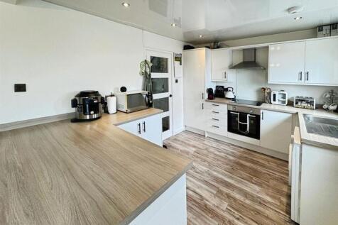 14708_34170190_IMG_06_0000_max_476x317