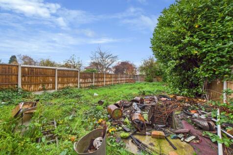 CAM04825G0-PR0226-STILL014