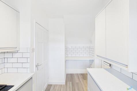 CAM03111G0-PR0422...