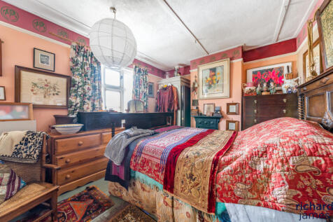 1565fdbd-defa-4f7...