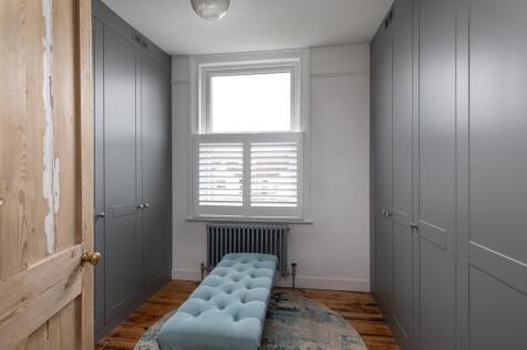 Bedroom/Dressing Room