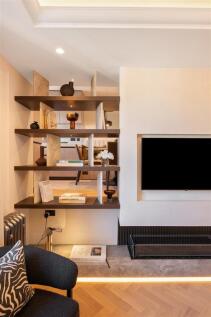 Flat 9, 39 Draycott Place Hi-5.jpg