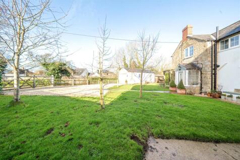 4 Towcester Road, Silverstone