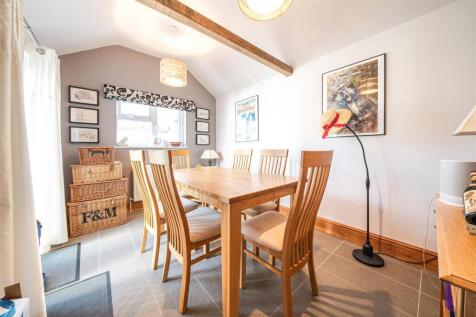 4 Towcester Road, Silverstone
