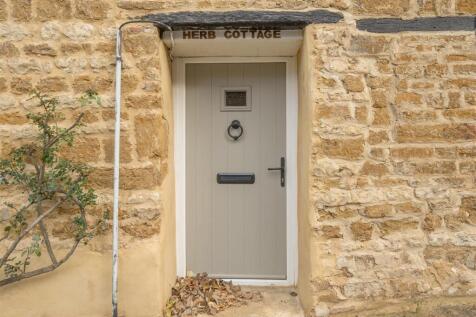 Herb Cottage, Culworth (15) cr.jpg