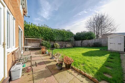 23 Acorn Way, Silverstone