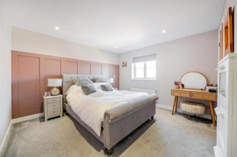 5 Paddock View, Old Stratford