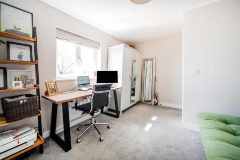 5 Paddock View, Old Stratford