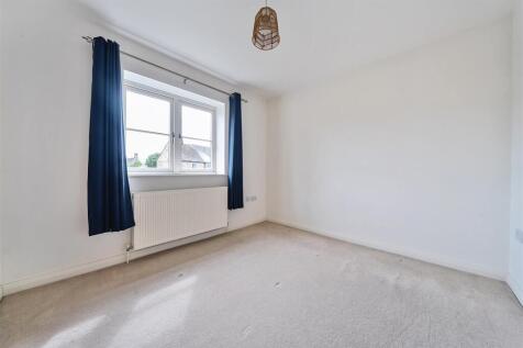 Gildene Cottage, 1 Canons Ashby Road, Moreton Pink