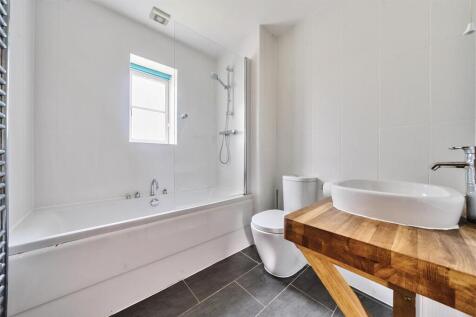 Gildene Cottage, 1 Canons Ashby Road, Moreton Pink