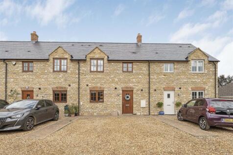 6 Reindeer Court, Potterpury