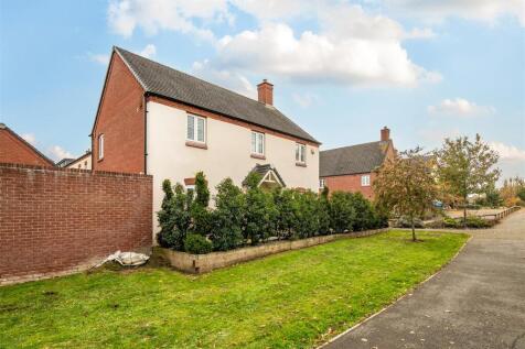 18 Ratcliffe Close, Old Stratford (23).jpg