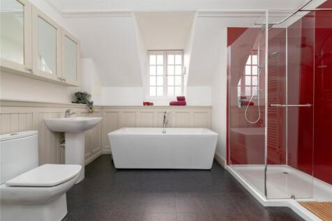 En Suite Bathroom