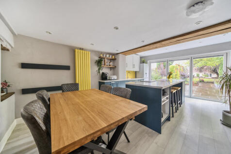 1329988-15-6890d9...