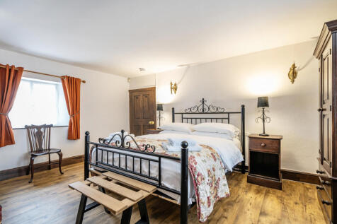 1349053-11-68c2d4...