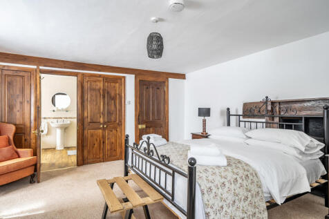 1349053-27-68c2d5...