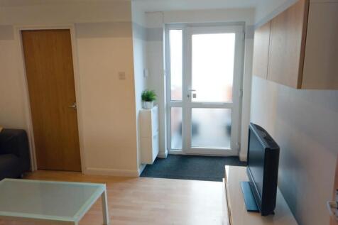Living area 3.jpg