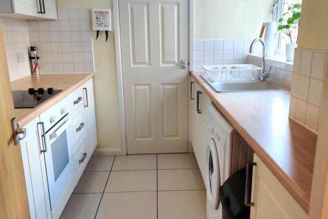Kitchen 3.jpg