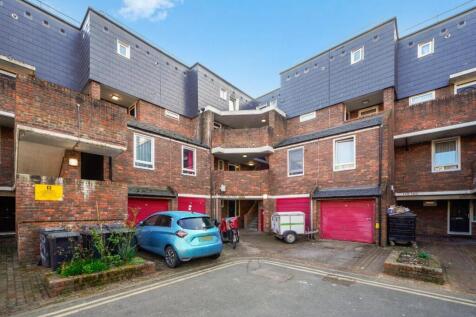 122 Reedham Close - WohPDZbqUbn1z7OLy4Nn.jpg