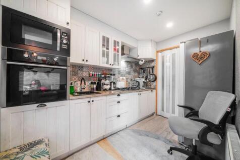 122 Reedham Close - YPBlPPCY8P8WNvghgfKP.jpg