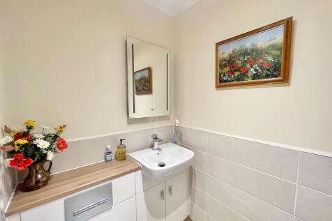 Cloakroom 