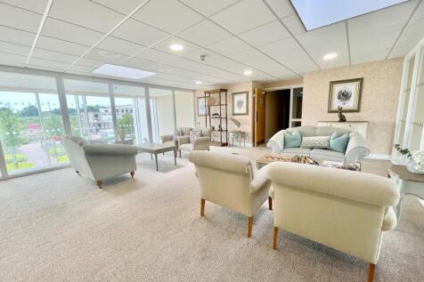 Communal Lounge