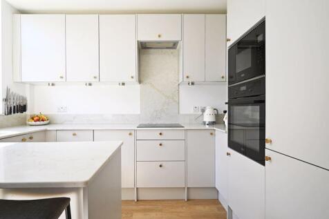 Kitchen with Appliances