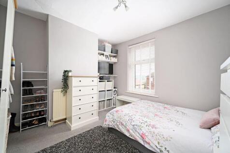 Front Double Bedroom