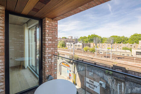 MENTMORE-TERRACE-28 (24).jpg