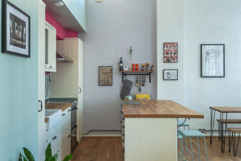 ACADEMY-APARTMENTS-32 (15).jpg