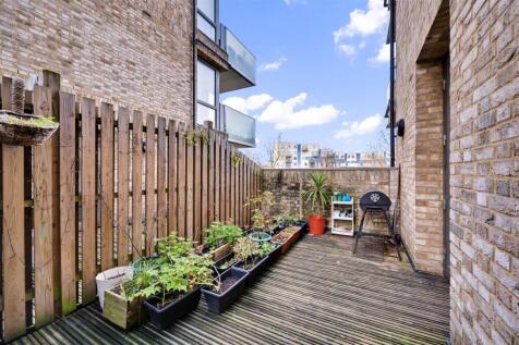 Daniels_Lucerne Apartments, 91 Hilltop Ave_014.jpg