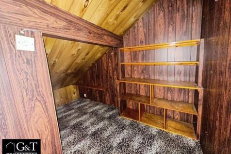 ROOM OFF MASTER BEDROOM