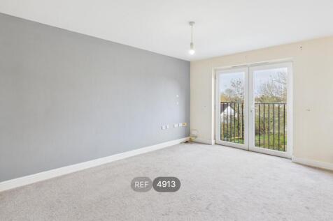 Kitchen / Living Area