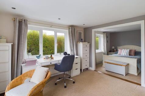 Principal bedroom