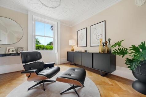 Formal Lounge